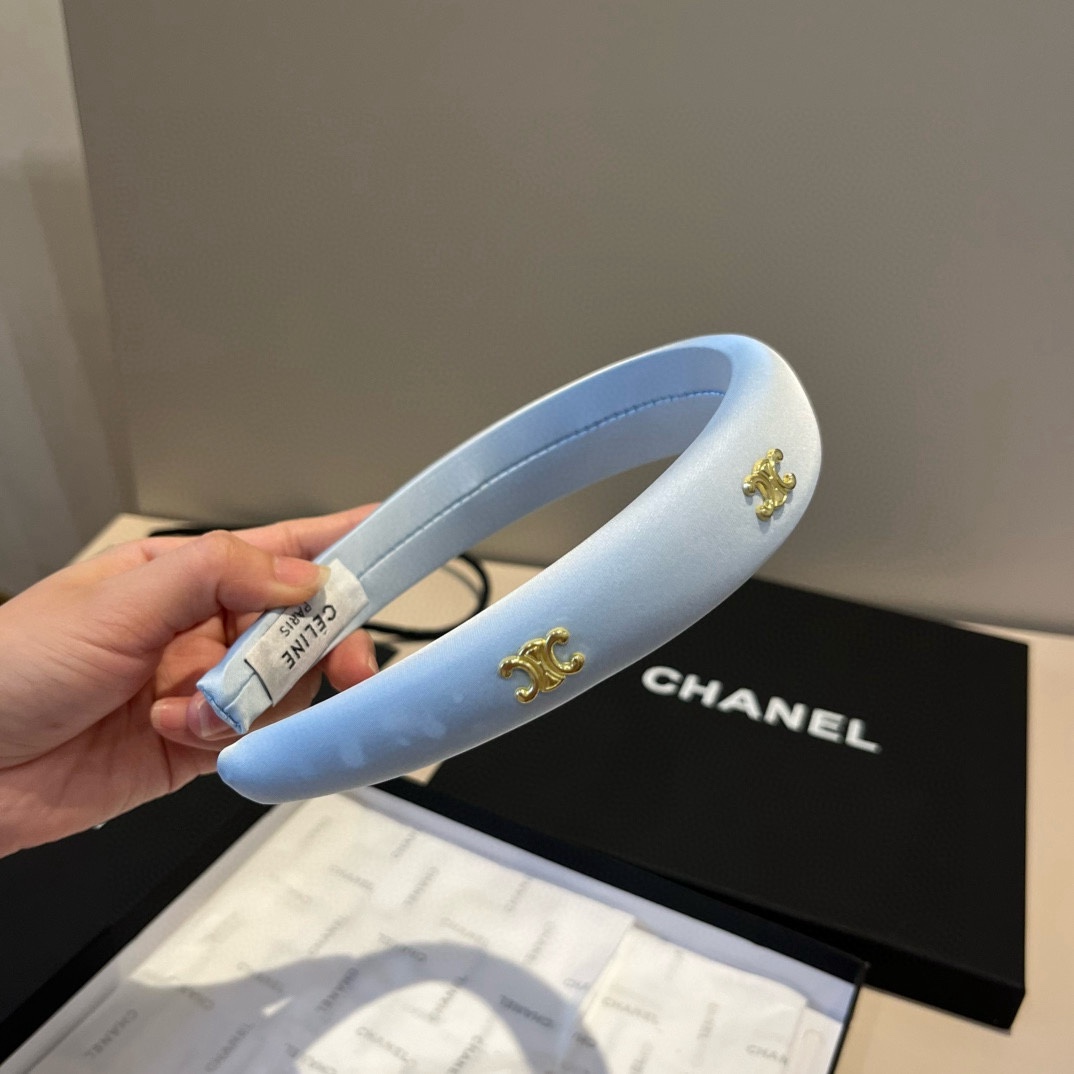 🆕

Celine赛琳新款发箍