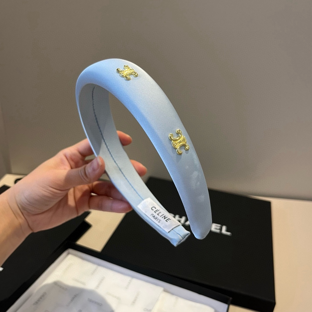 🆕

Celine赛琳新款发箍