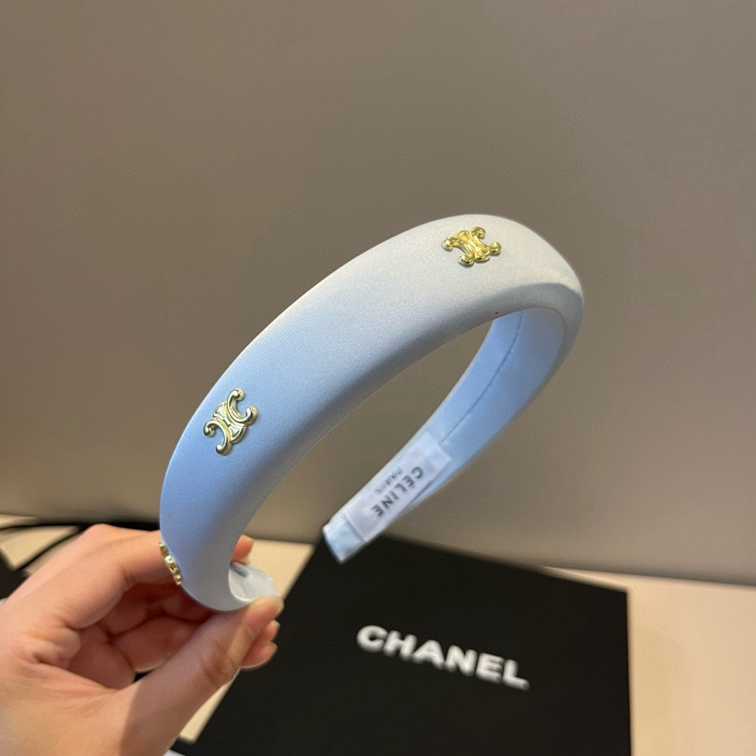 🆕

Celine赛琳新款发箍