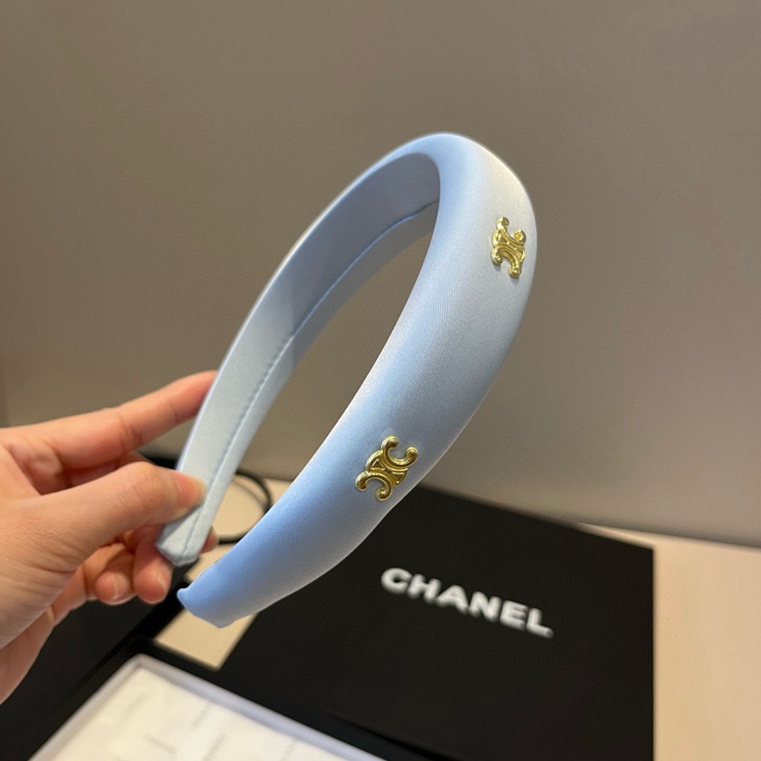 🆕

Celine赛琳新款发箍