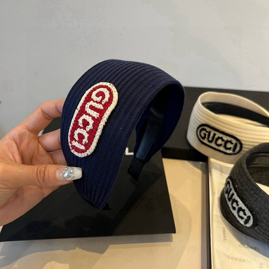 🆕

Gucci古奇新款宽版发箍
