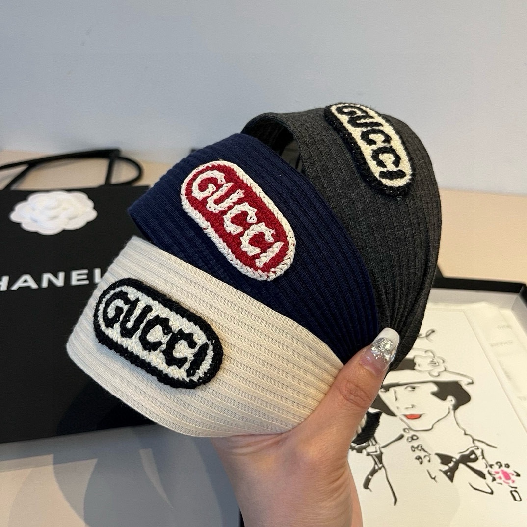🆕

Gucci古奇新款宽版发箍