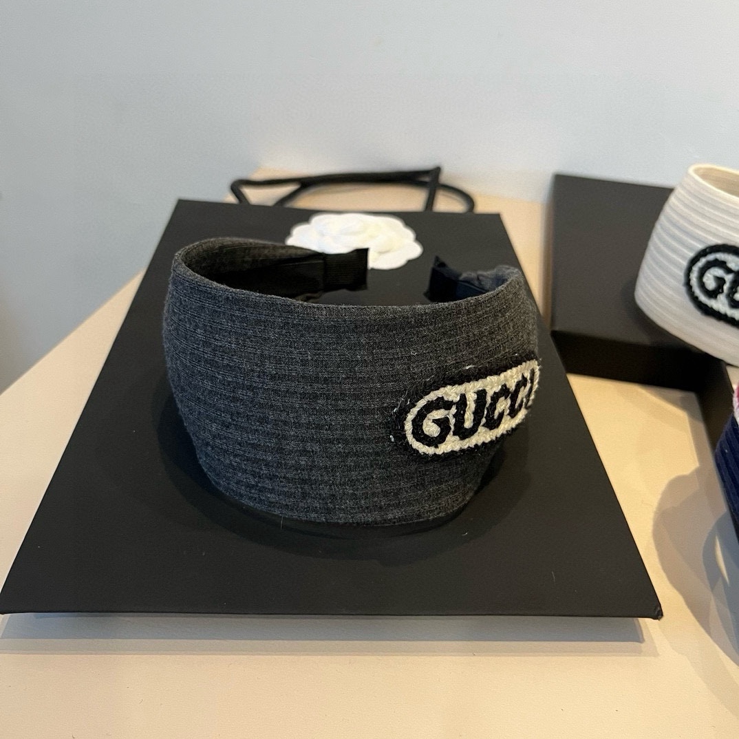 🆕

Gucci古奇新款宽版发箍