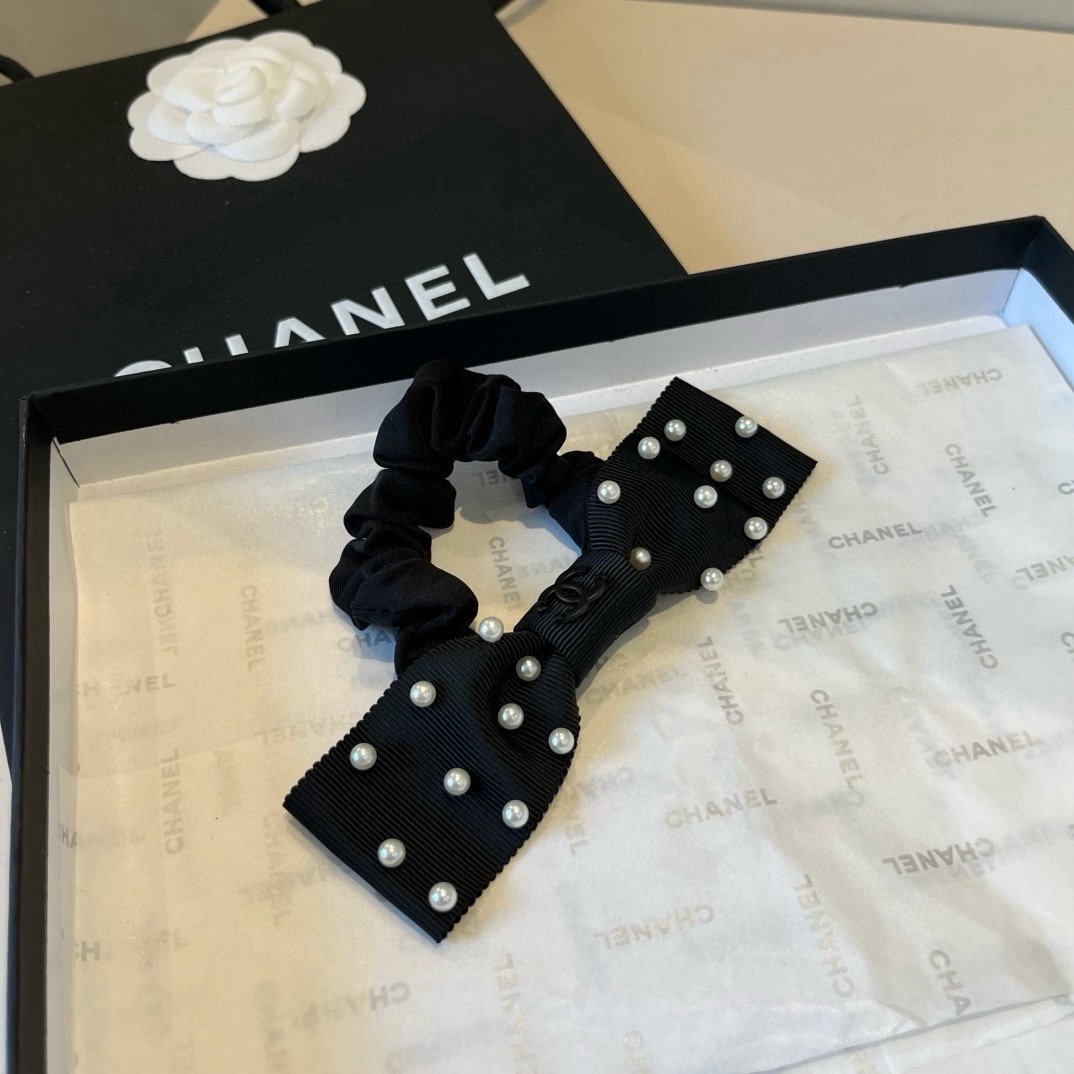 🆕
Chanel香奈儿发圈