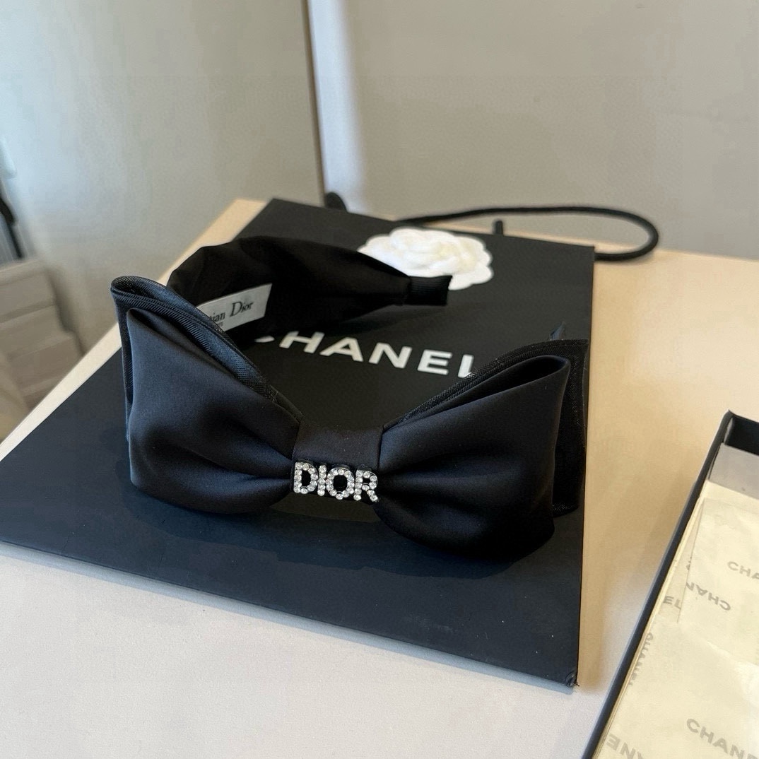 🆕

Dior迪奥新款发箍