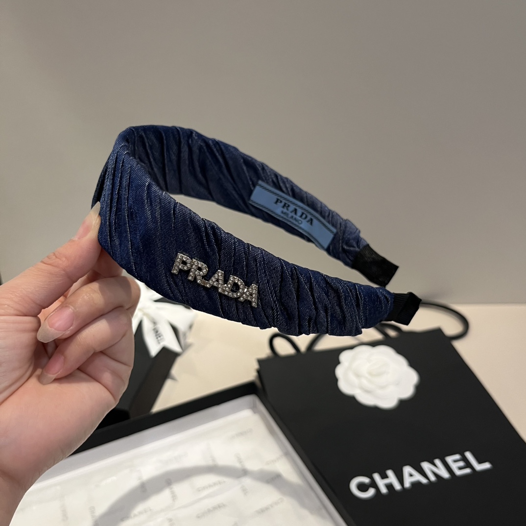 🆕

PRADA普拉达发箍