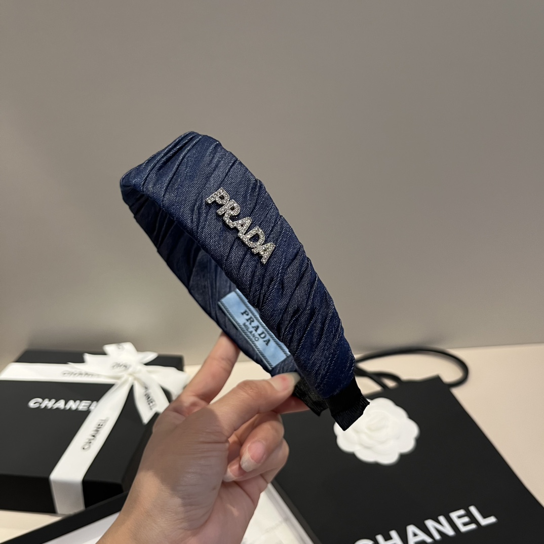 🆕

PRADA普拉达发箍