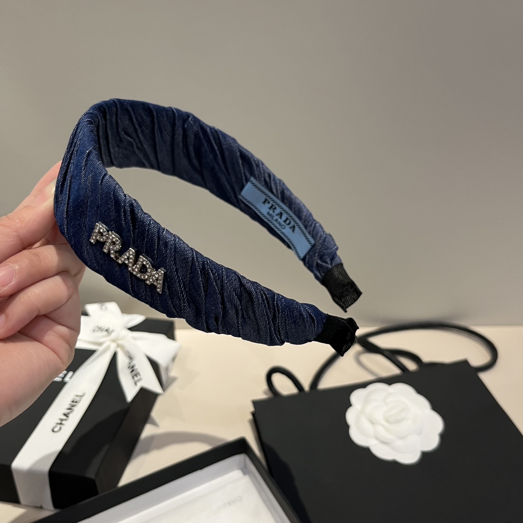 🆕

PRADA普拉达发箍