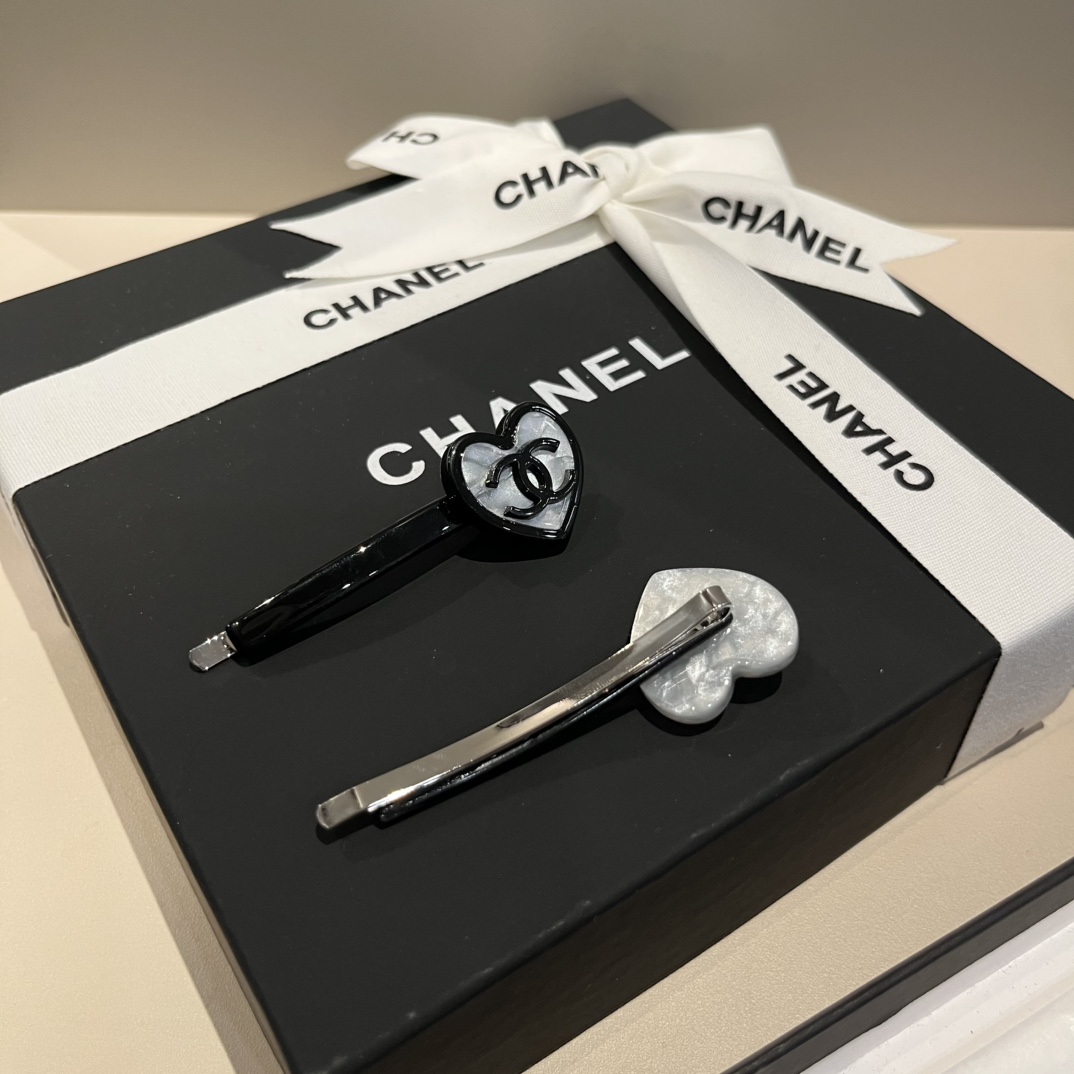 🆕《单个》


Chanel香奈儿发夹