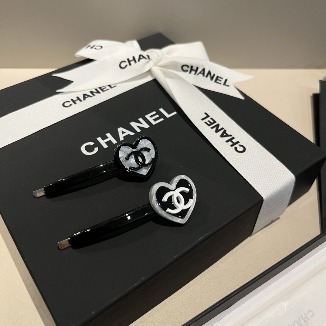 🆕《单个》


Chanel香奈儿发夹