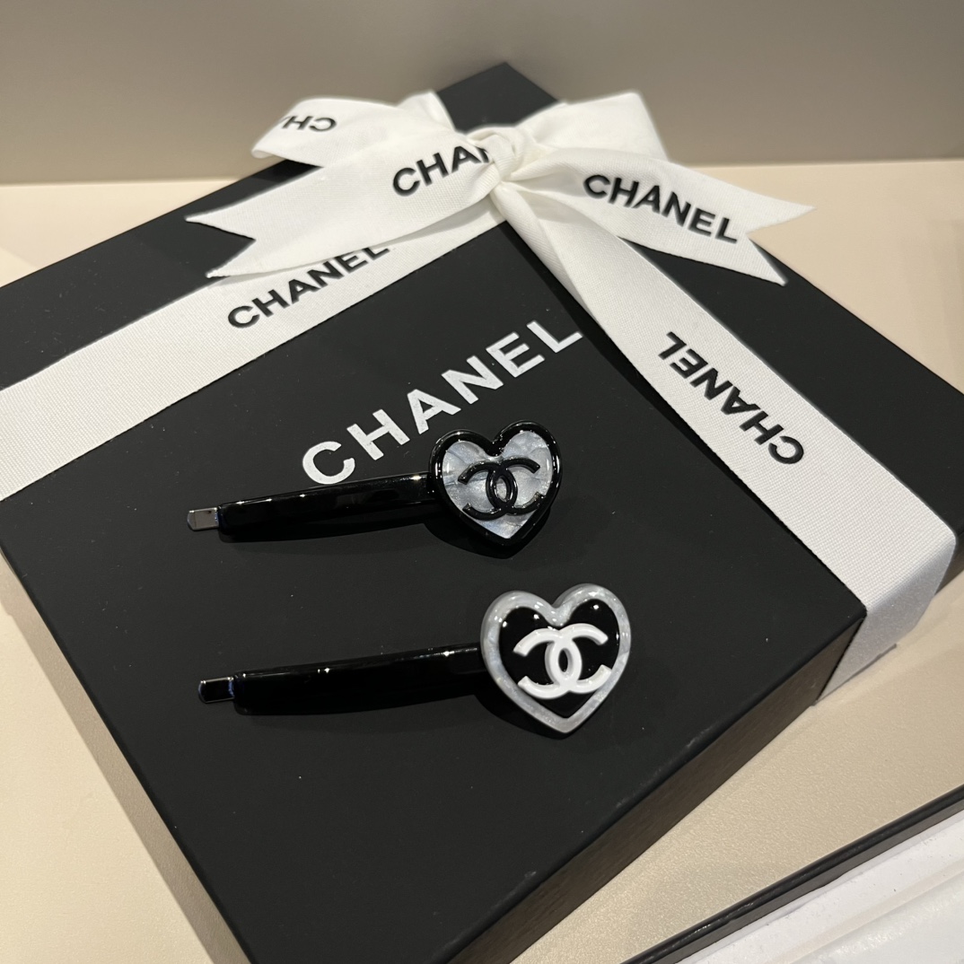 🆕《单个》


Chanel香奈儿发夹