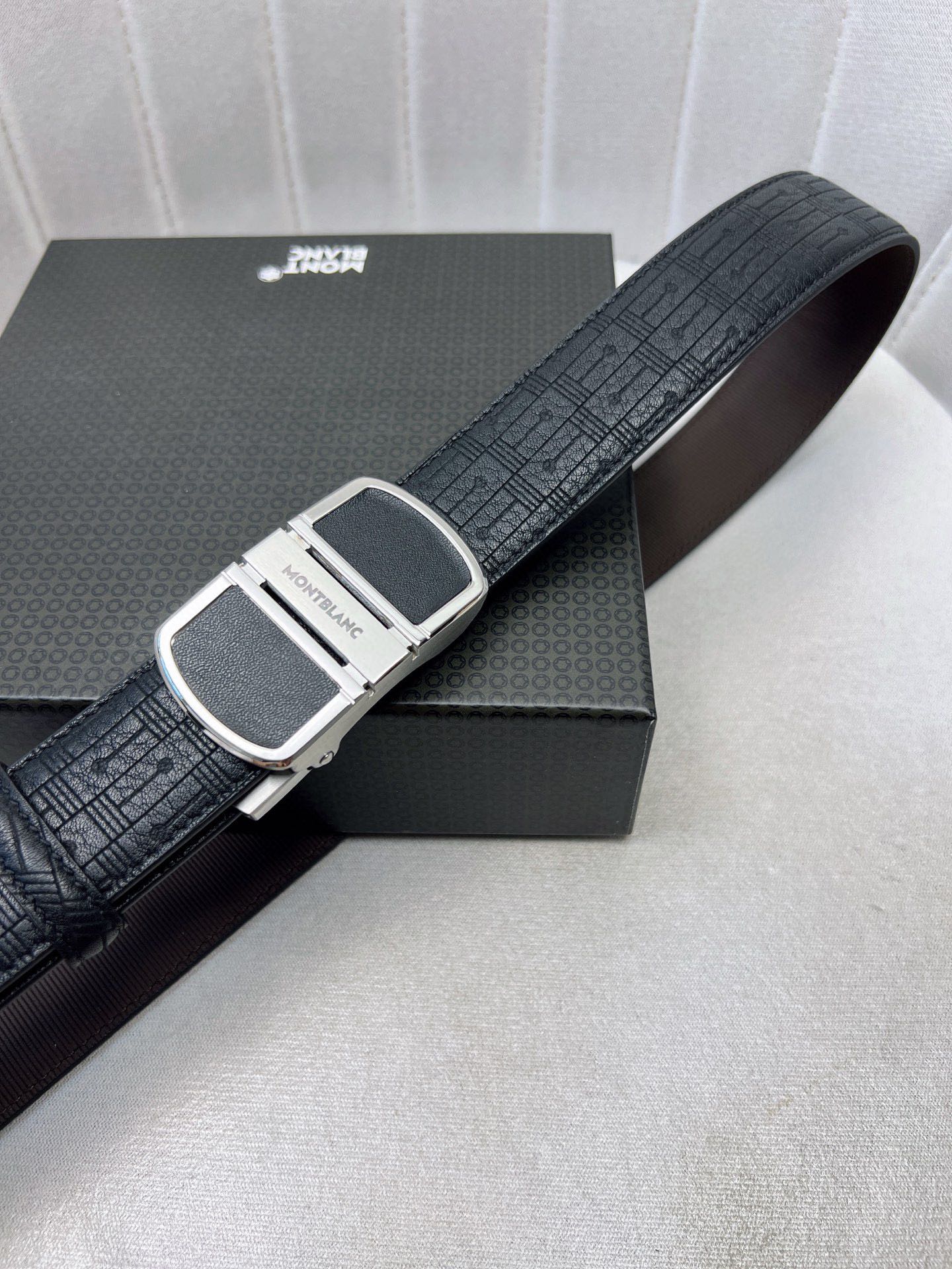 Italian Imported Cattle Belt with Automatic One-Headed Oxen-Skin Stripes - 图片 3