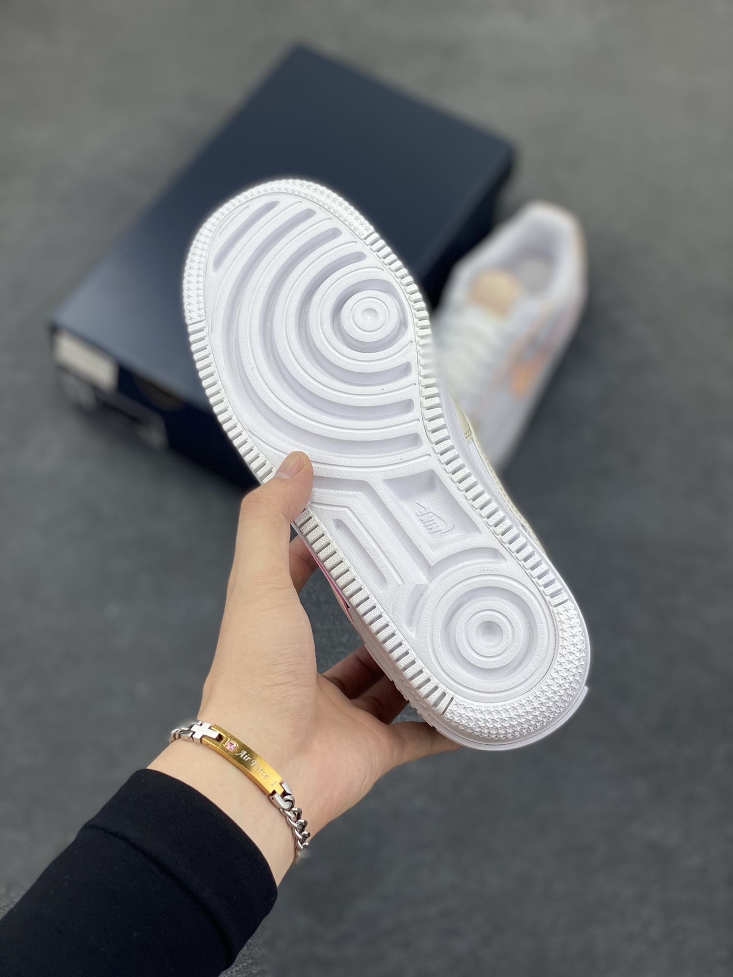 图片[5]-NK Air Force 1 Shadow 轻量增高低帮百搭板鞋\”拼接马卡龙\” 全新少女系解构主义设计双层轻量EVA发泡中底+防滑RB橡胶外圈底鞋底 原楦头原纸板 打造纯正空军版型 专注外贸渠道 全掌内置蜂窝气垫 原盒配件 原厂中底钢印、拉帮完美 货号： CI0919-121 尺码：35.5 36 36.5 37.5 38 38.5 39 40-选品中心