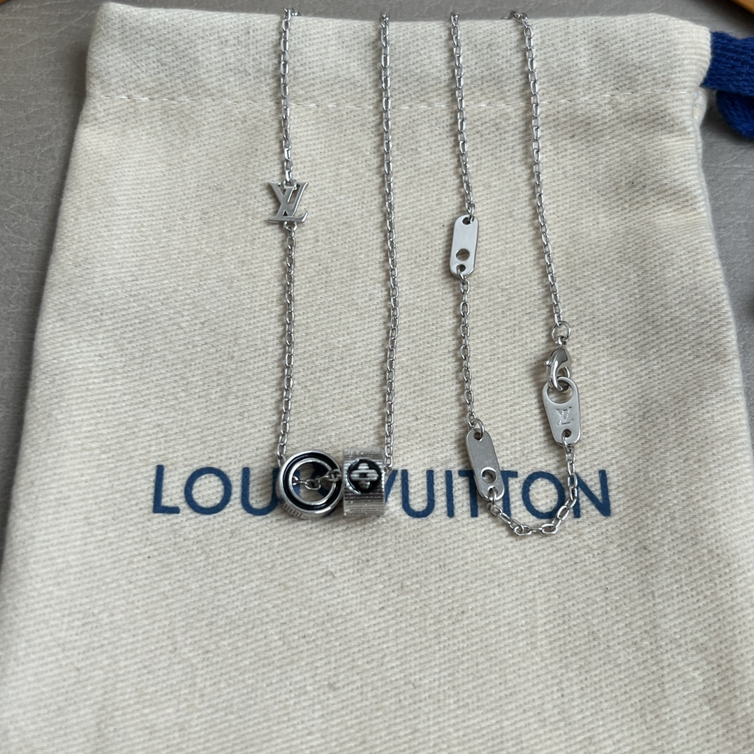 【】原单货 LV 项链🔹🔹Louis Vuitton 路易威登 🔹专柜一致材质 火爆款出货 设计独特 复