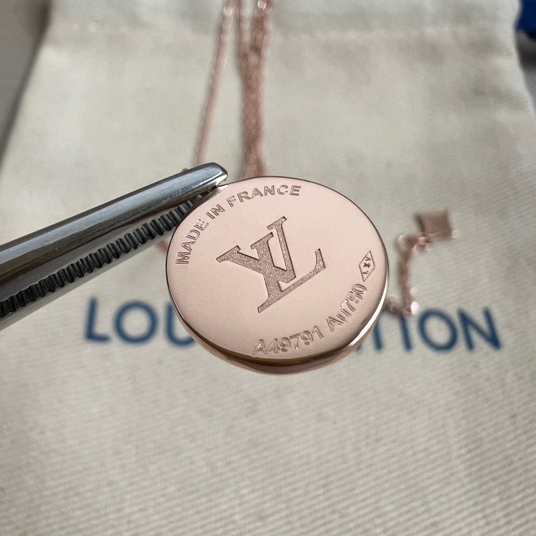 【】原单货 LV 项链🔹🔹Louis Vuitton 路易威登 🔹专柜一致材质 火爆款出货 设计独特 复