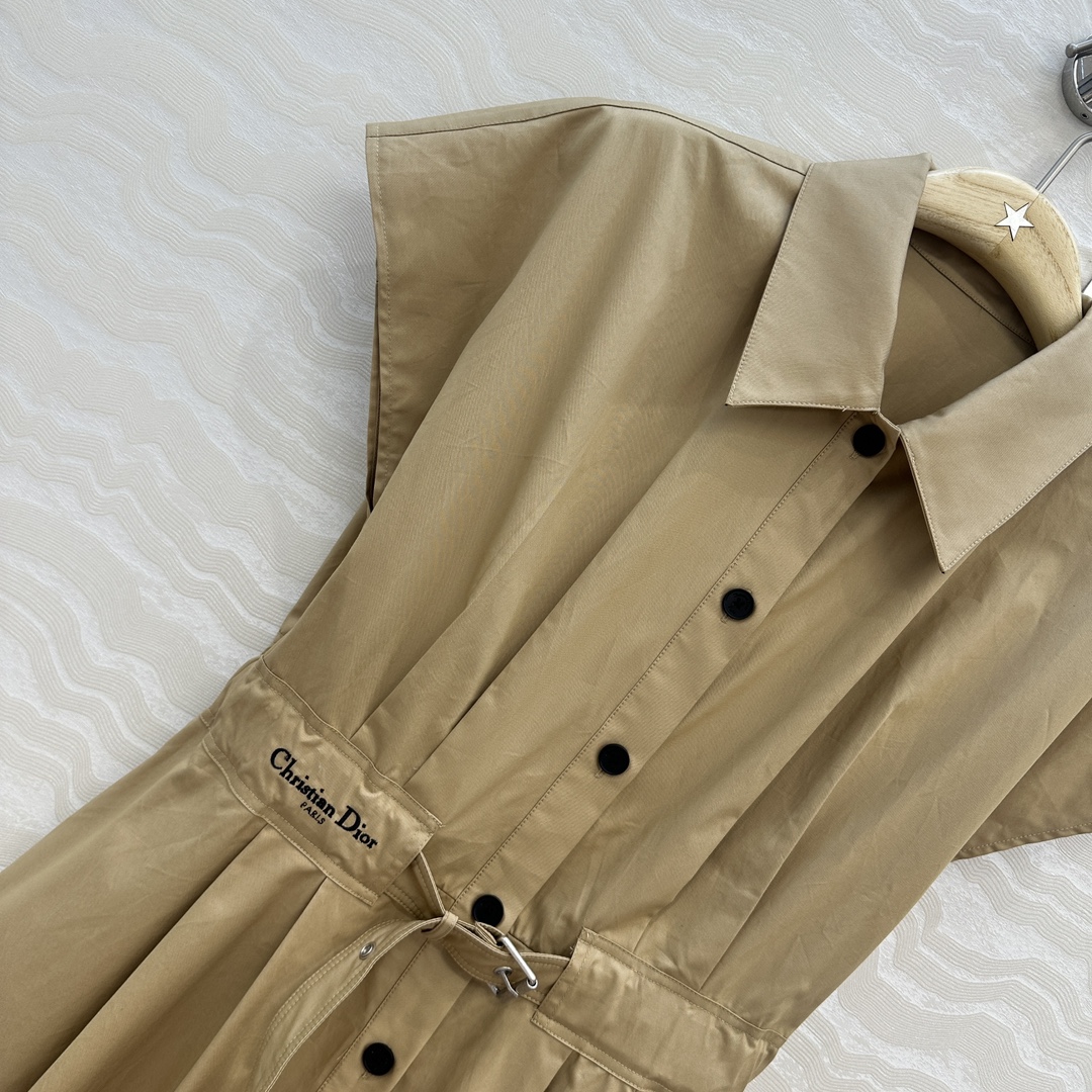 独家首发❤️高端品质missD减龄少女穿搭！气质翻领斜纹棉连衣裙！进口100%纯棉面料质感轻盈细腻，系腰