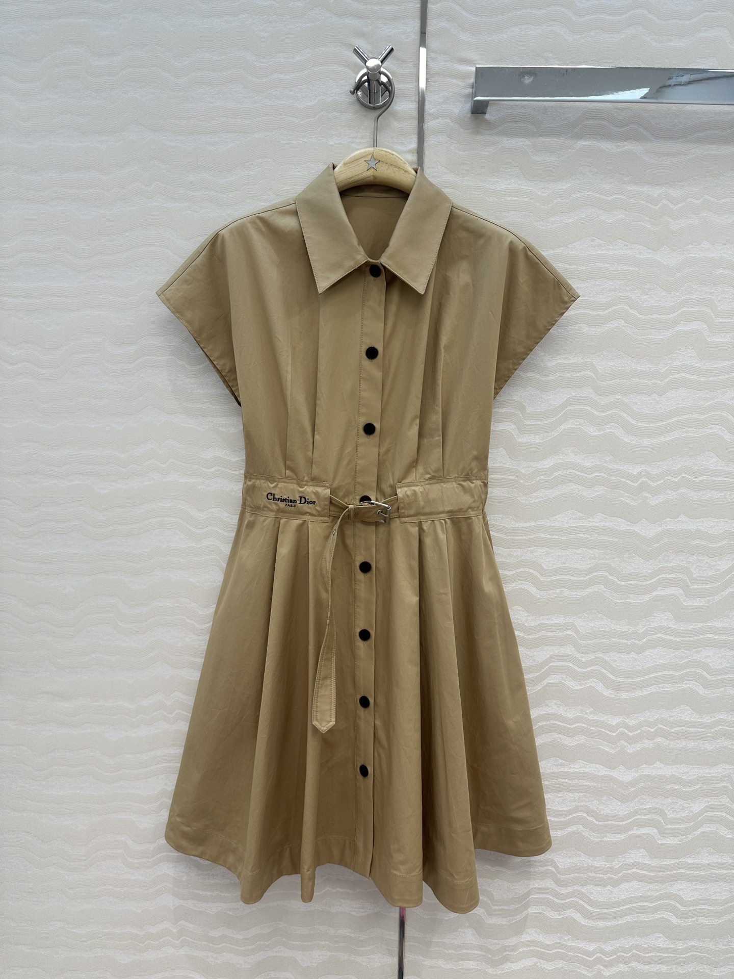 独家首发❤️高端品质missD减龄少女穿搭！气质翻领斜纹棉连衣裙！进口100%纯棉面料质感轻盈细腻，系腰