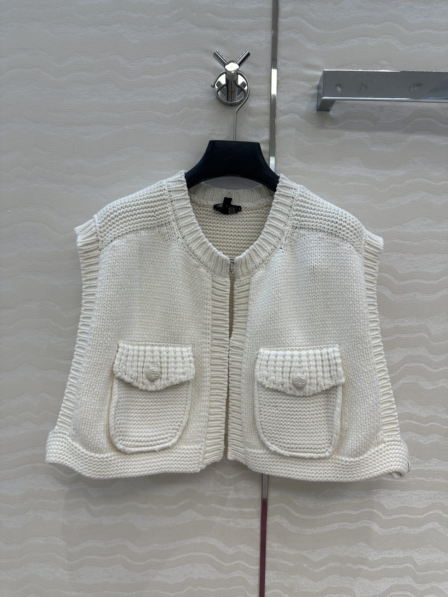 独家首发❤️原单品质Coco女孩25a新品！手摇特种纱工装口袋马甲！经典H小短款双口袋装饰，绝美小仙女白