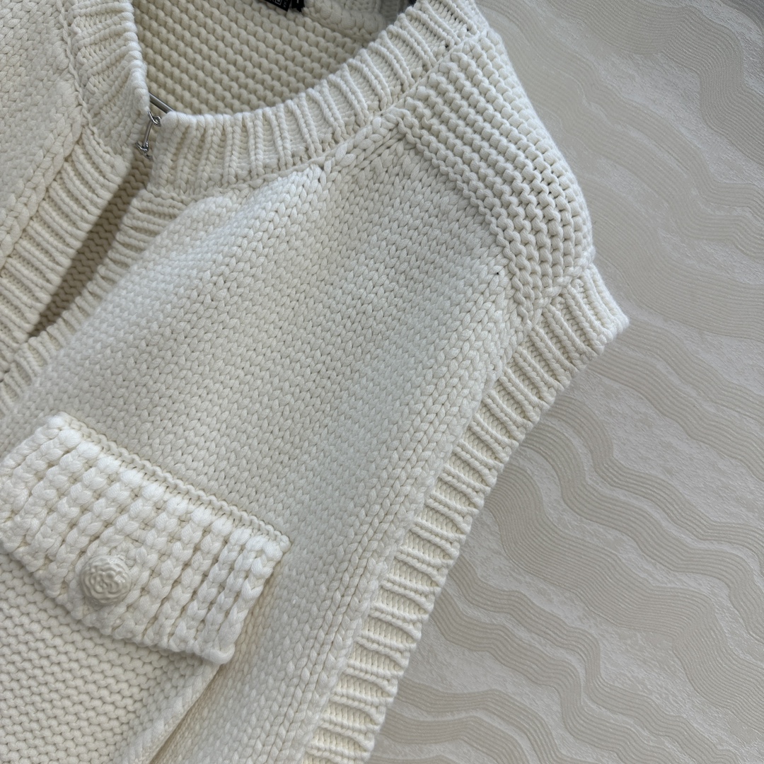 独家首发❤️原单品质Coco女孩25a新品！手摇特种纱工装口袋马甲！经典H小短款双口袋装饰，绝美小仙女白