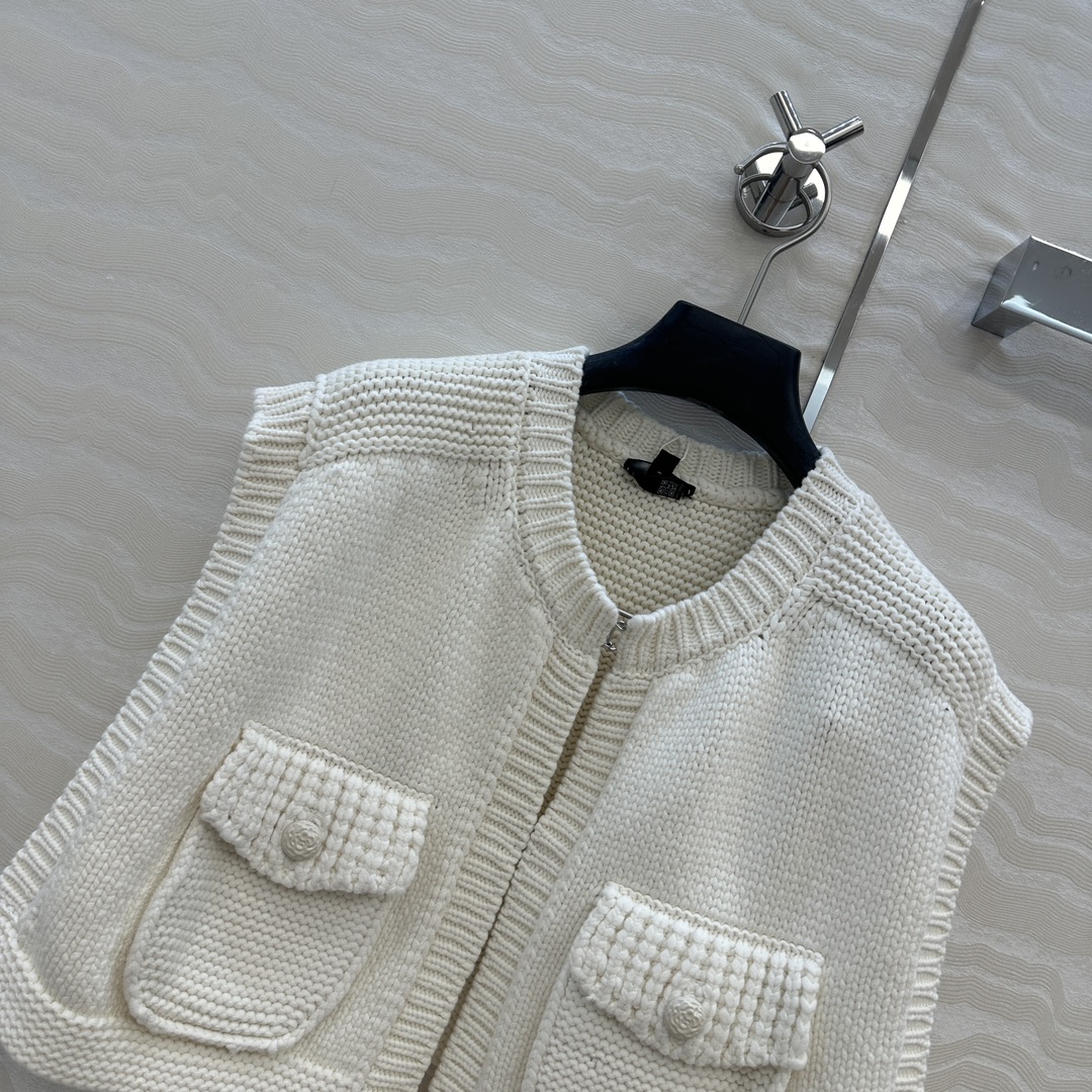 独家首发❤️原单品质Coco女孩25a新品！手摇特种纱工装口袋马甲！经典H小短款双口袋装饰，绝美小仙女白