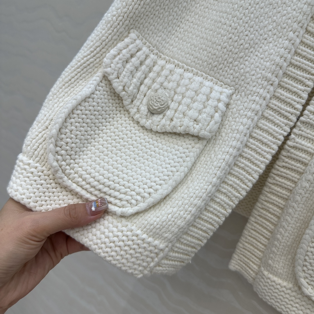 独家首发❤️原单品质Coco女孩25a新品！手摇特种纱工装口袋马甲！经典H小短款双口袋装饰，绝美小仙女白