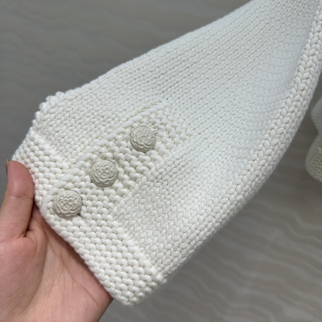 独家首发❤️原单品质Coco女孩25a新品！手摇特种纱中袖小外套！经典H小短款双口袋装饰，绝美小仙女白富