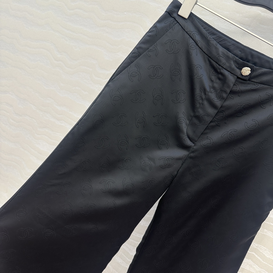 独家首发❤️原单品质❤️Coco25a新品黑白高级拼色喇叭裤！本季最佳必入绝绝子！定制双C提花丝棉缎面料