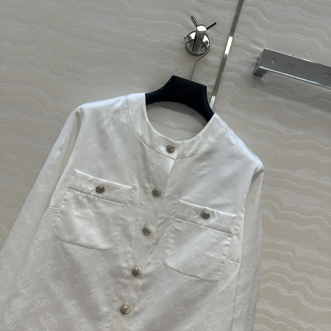 独家首发❤️原单品质❤️Coco25a新品名媛风气质小外套！本季最佳必入绝绝子！定制双C提花丝棉缎面料，