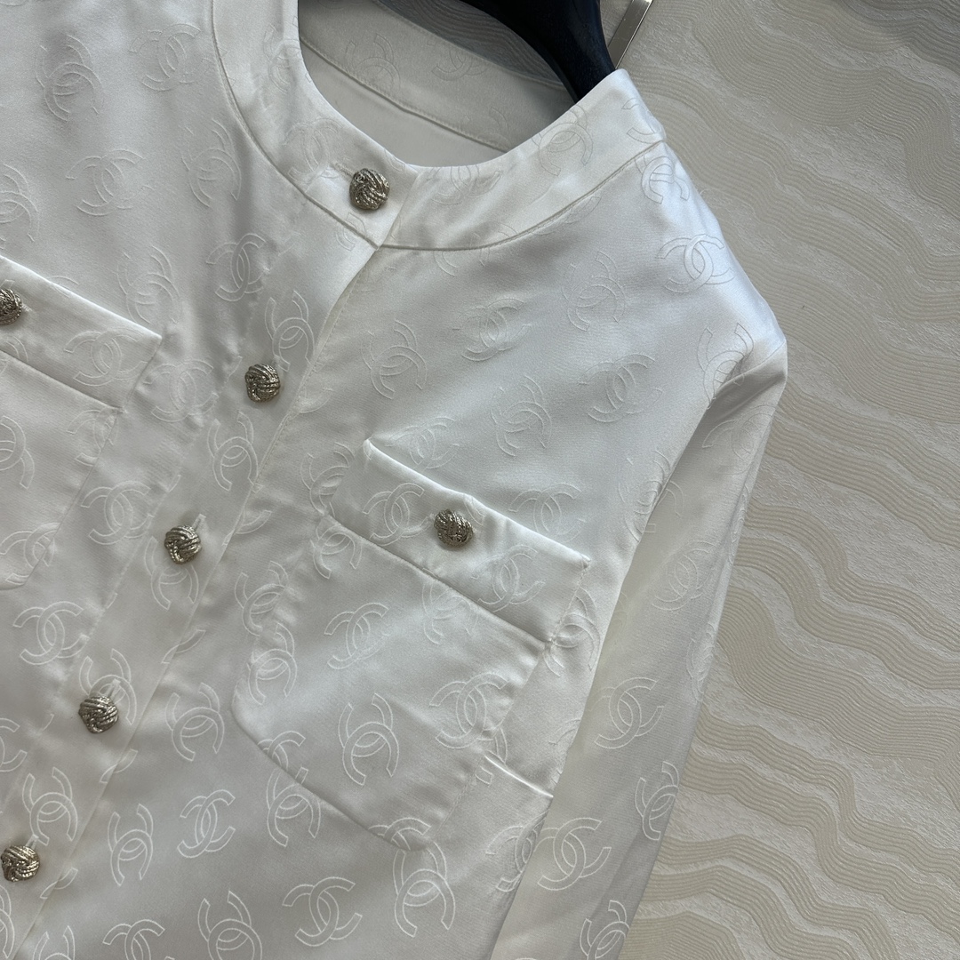 独家首发❤️原单品质❤️Coco25a新品名媛风气质小外套！本季最佳必入绝绝子！定制双C提花丝棉缎面料，