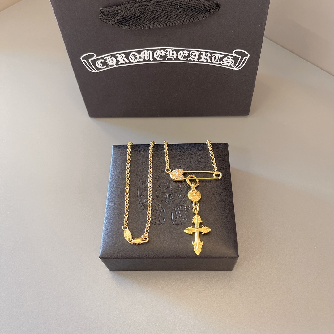 NO:557978,The latest Chrome Hearts are so handsome. They don’t explode without bursting. Factory direct sales. The original version is reproduced one to one. Chrome Hearts, fine jewelry, chrome hearts.19860909太帅爆了最新款克罗心 不爆不发 厂家直销 原版一比一复刻 克罗心,饰品精品,chrome hearts,Jewelry