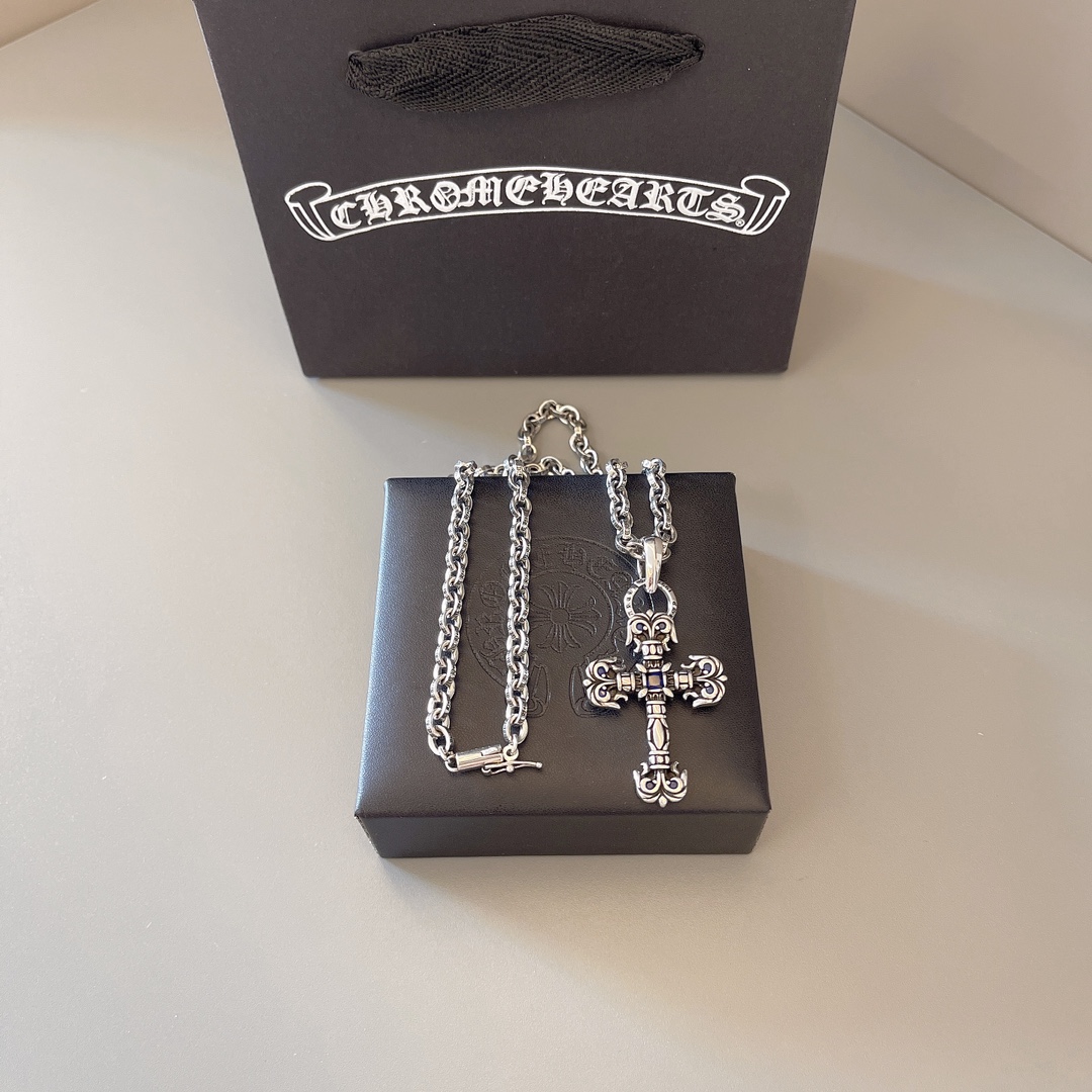 NO:557956,Diamonds with baskets. So handsome. The latest Chrome Hearts. No explosions. Factory direct sales. Original one-to-one reproduction. Chrome Hearts, fine jewelry, chrome hearts.19860909带篮钻 太帅爆了最新款克罗心 不爆不发 厂家直销 原版一比一复刻 克罗心,饰品精品,chrome hearts,Jewelry