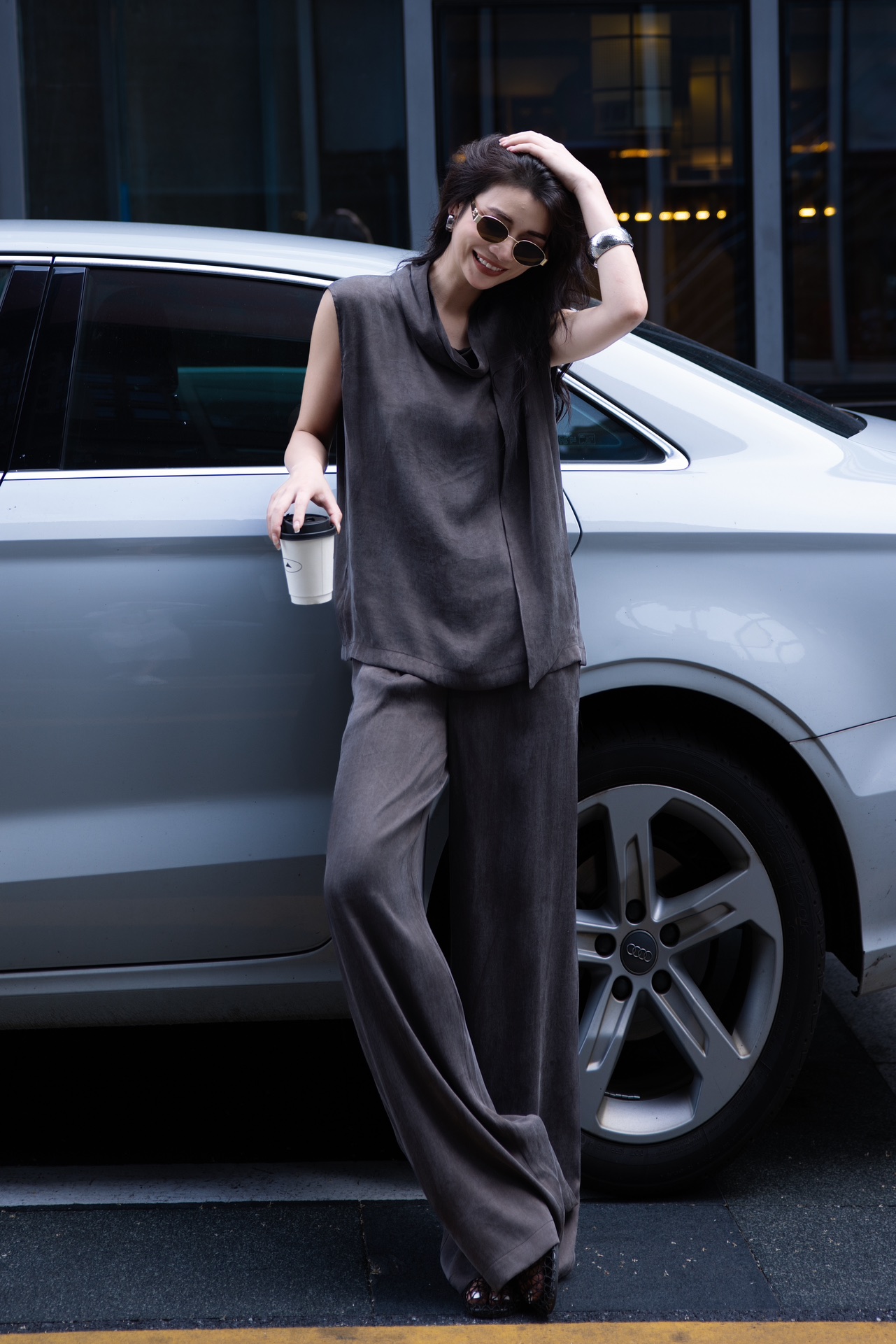 “YSL Zero Imported Copper Ammonium Women’s Suit – High-End Quality, Oceanic Fashion, Carbon Gray, Graphic Color | SMLXL” - 图片 8