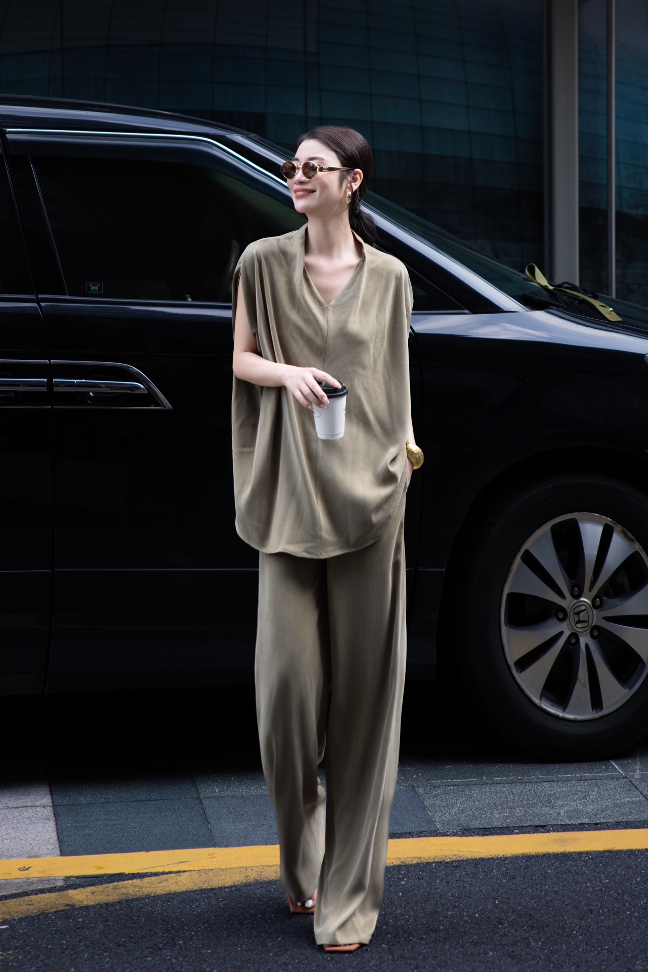 “YSL Women’s Clothes: High Quality, Oceanic Fashion, Lazy Atmosphere, 3 Colors, Sizes SMLXL” - 图片 3