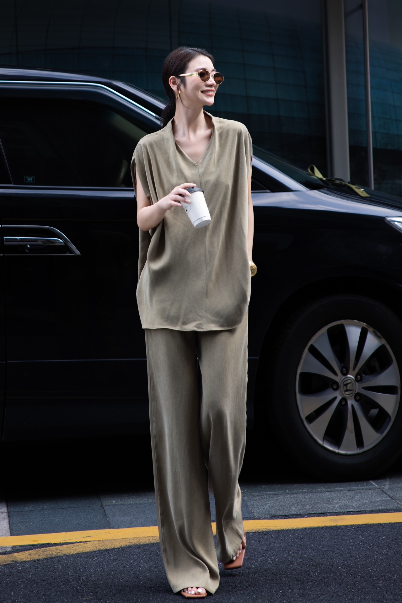 “YSL Women’s Clothes: High Quality, Oceanic Fashion, Lazy Atmosphere, 3 Colors, Sizes SMLXL” - 图片 4