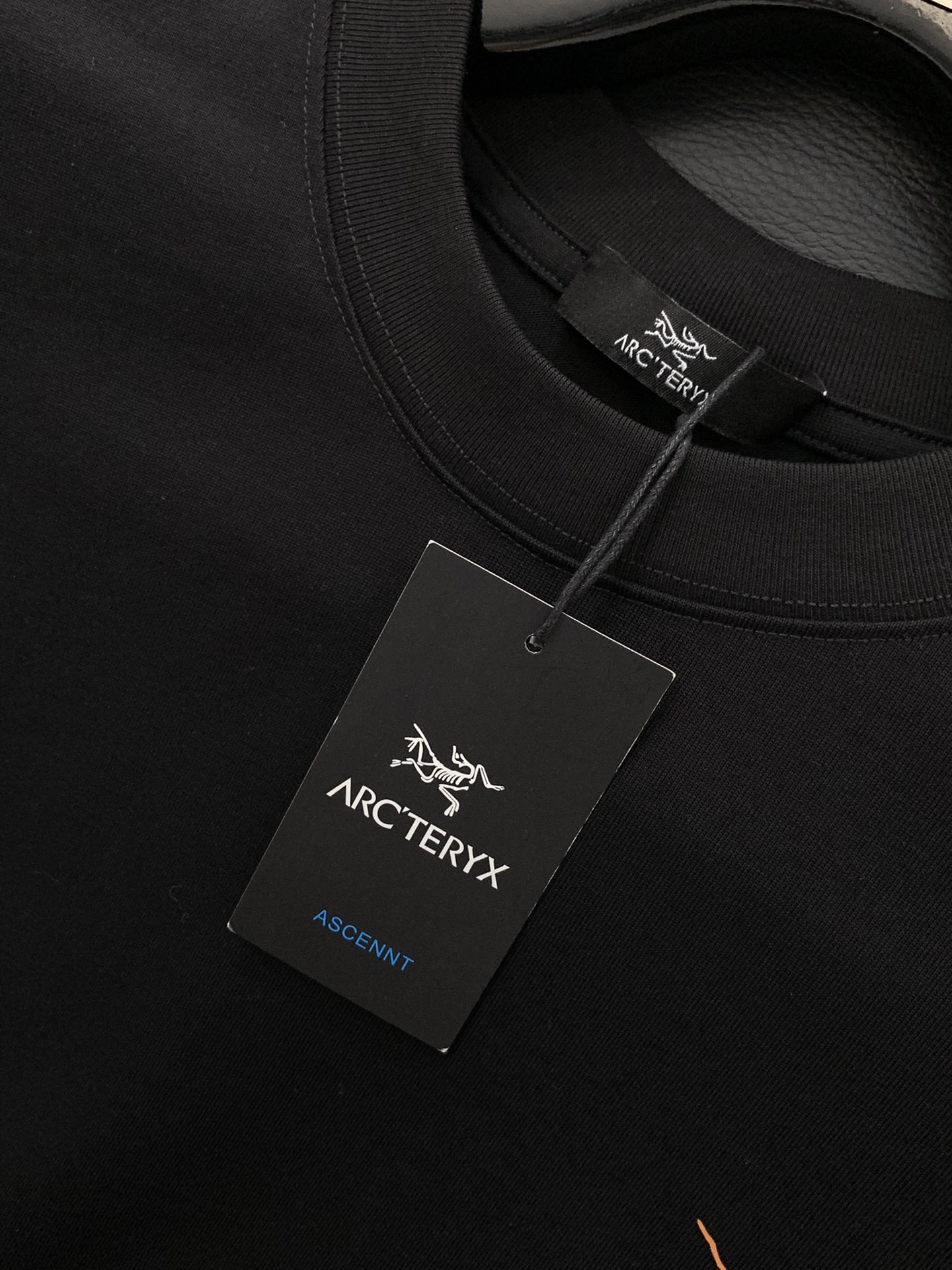 ，ARCTERYX 始祖鸟，2025夏季AW新品，时尚休闲圆领短袖T恤，专柜同步有售，原单狠货，进口原版