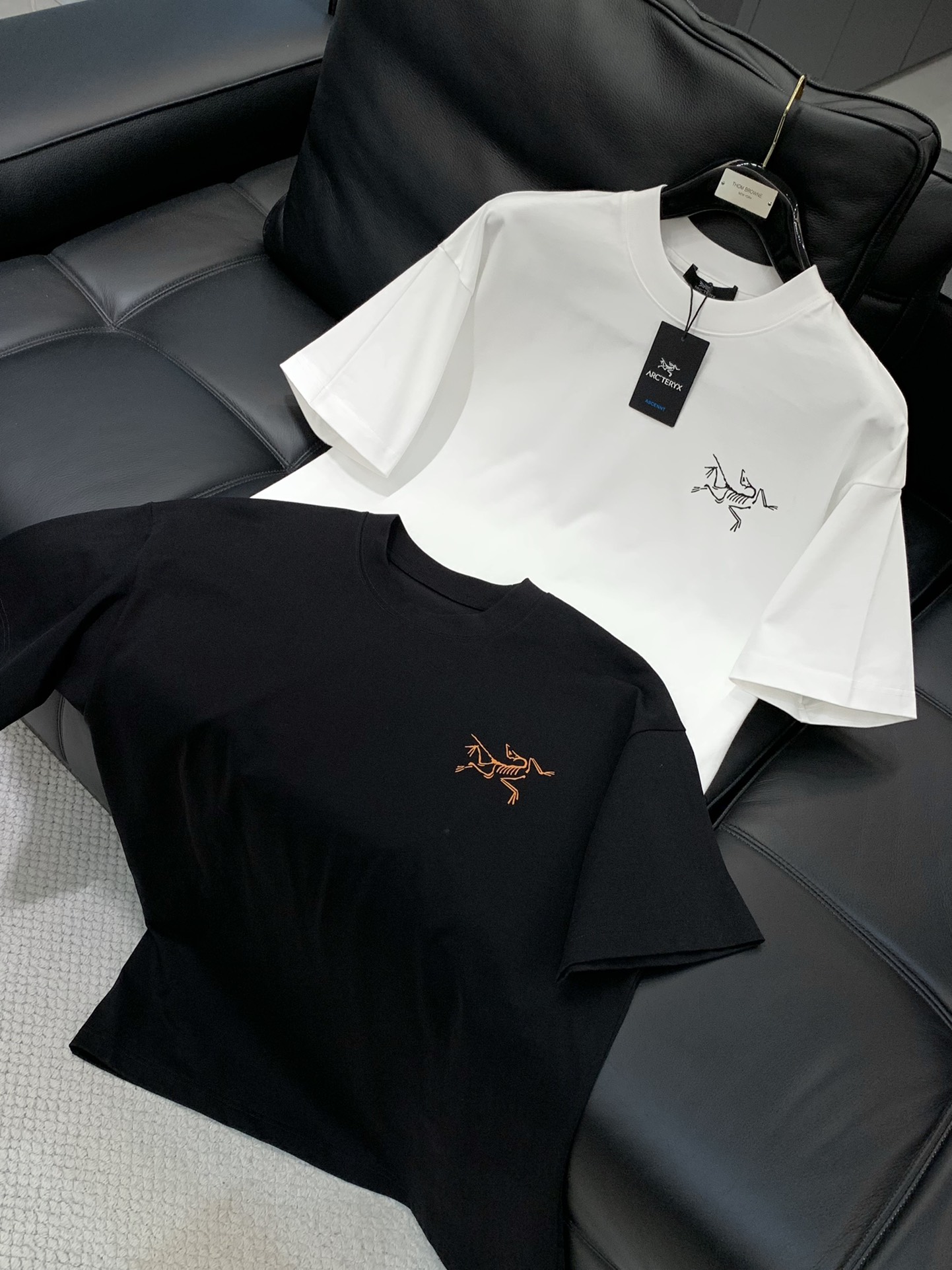 ，ARCTERYX 始祖鸟，2025夏季AW新品，时尚休闲圆领短袖T恤，专柜同步有售，原单狠货，进口原版