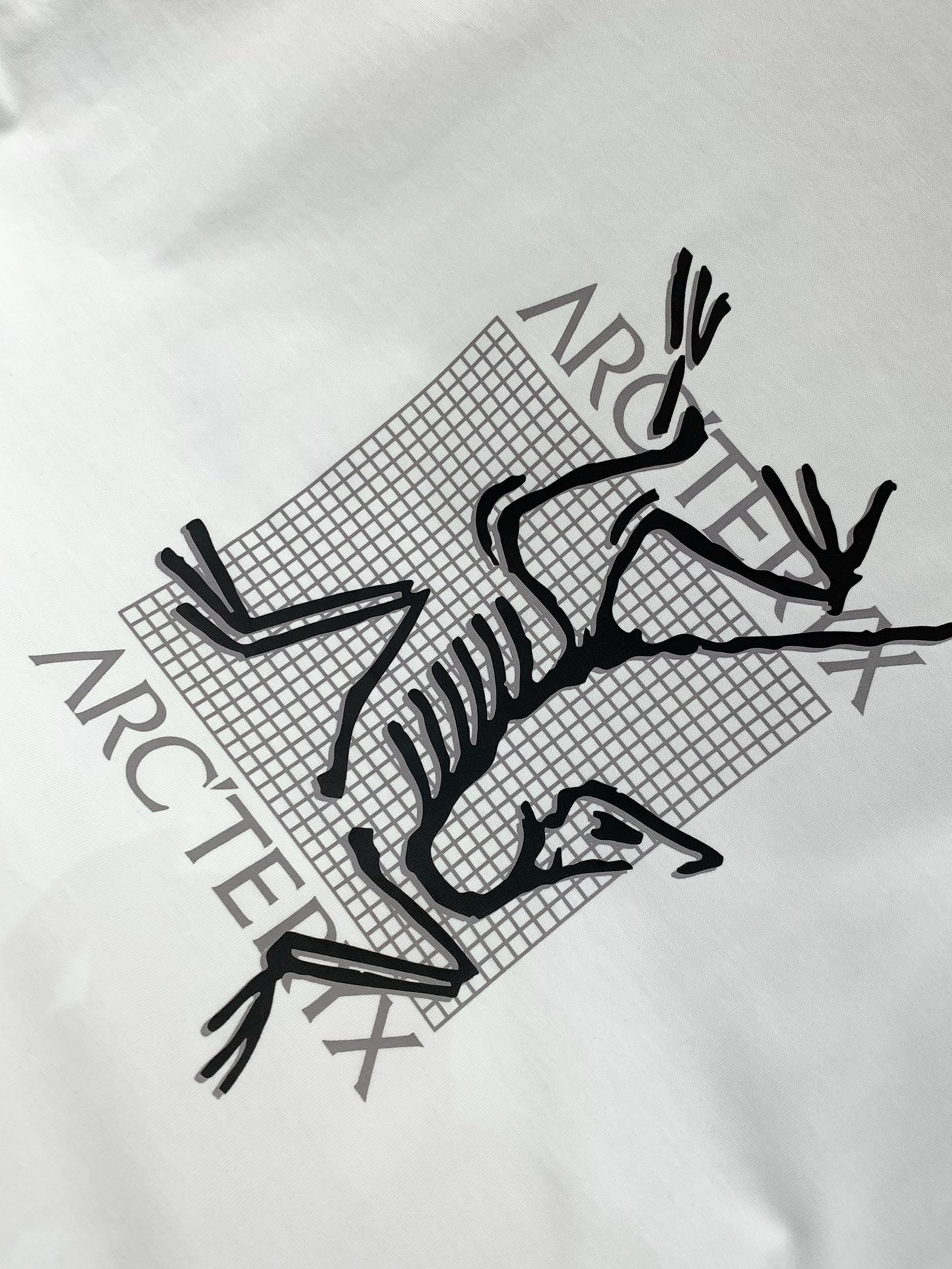 ，ARCTERYX 始祖鸟，2025夏季AW新品，时尚休闲圆领短袖T恤，专柜同步有售，原单狠货，进口原版