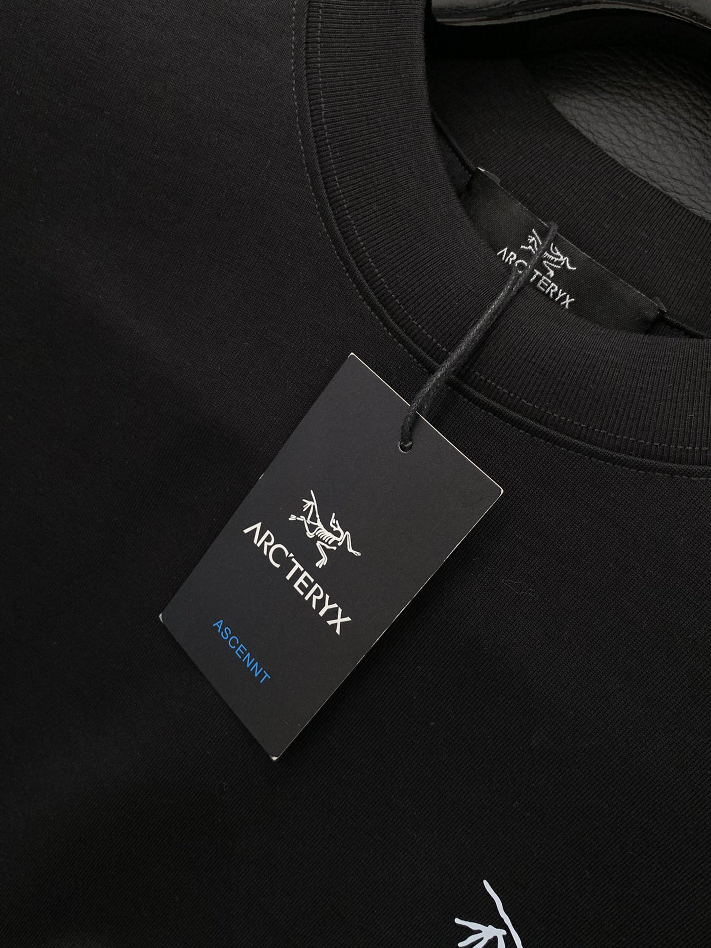 ，ARCTERYX 始祖鸟，2025夏季AW新品，时尚休闲圆领短袖T恤，专柜同步有售，原单狠货，进口原版