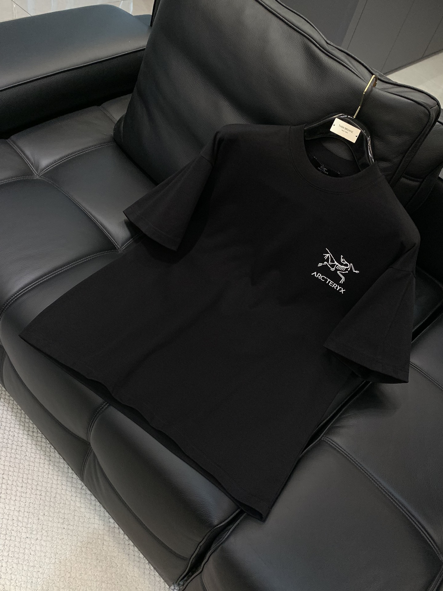 ，ARCTERYX 始祖鸟，2025夏季AW新品，时尚休闲圆领短袖T恤，专柜同步有售，原单狠货，进口原版