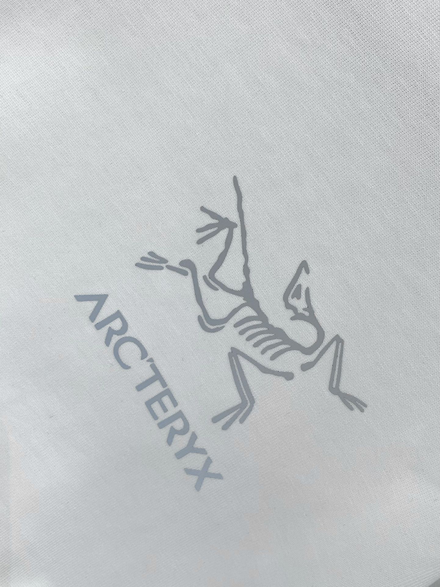 ，ARCTERYX 始祖鸟，2025夏季AW新品，时尚休闲圆领短袖T恤，专柜同步有售，原单狠货，进口原版