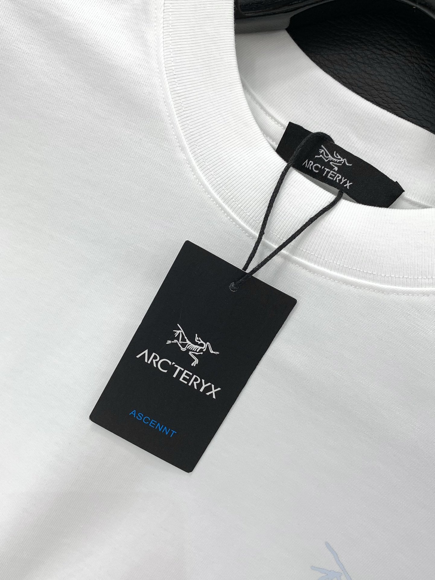 ，ARCTERYX 始祖鸟，2025夏季AW新品，时尚休闲圆领短袖T恤，专柜同步有售，原单狠货，进口原版