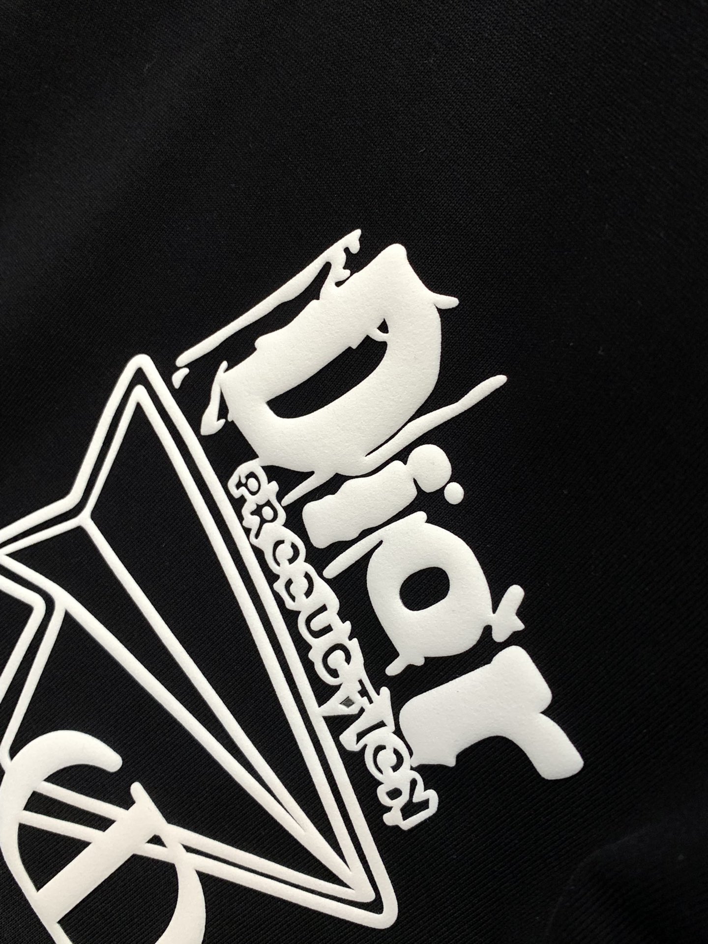 ，Dior 迪奥， 2025夏季新品，专柜同步有售，简约时尚休闲圆领短袖T恤，原版进口面料，舒适透气，顶