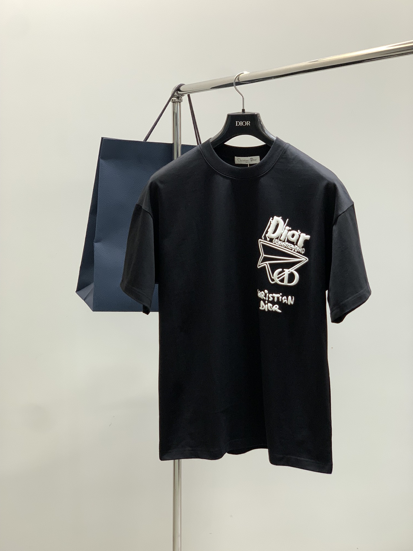 ，Dior 迪奥， 2025夏季新品，专柜同步有售，简约时尚休闲圆领短袖T恤，原版进口面料，舒适透气，顶