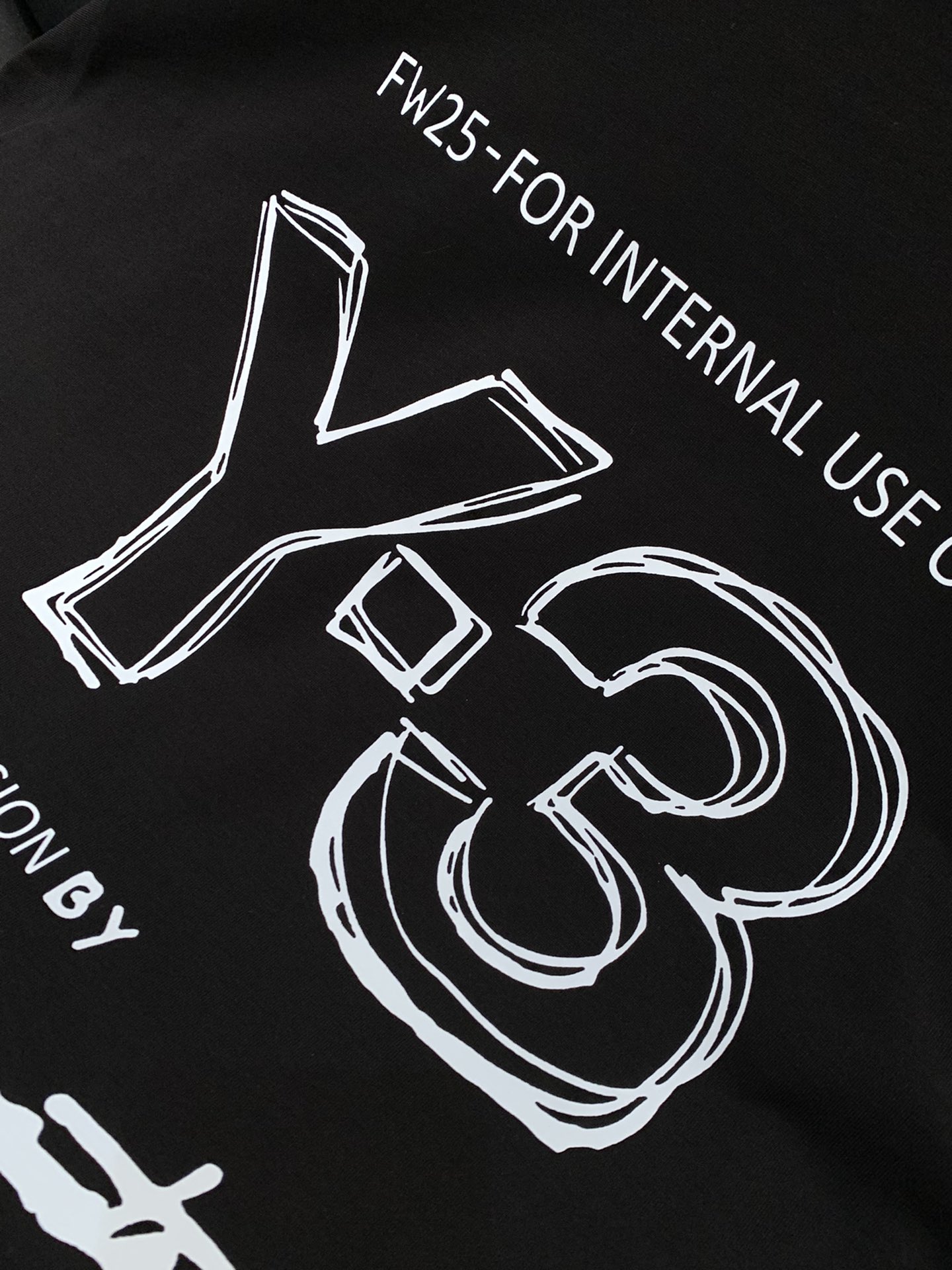 ，Y-3 山本耀司，2025夏季最新品，专柜同步有售，原单狠货，时尚休闲圆领短袖T恤，进口原版面料，舒适