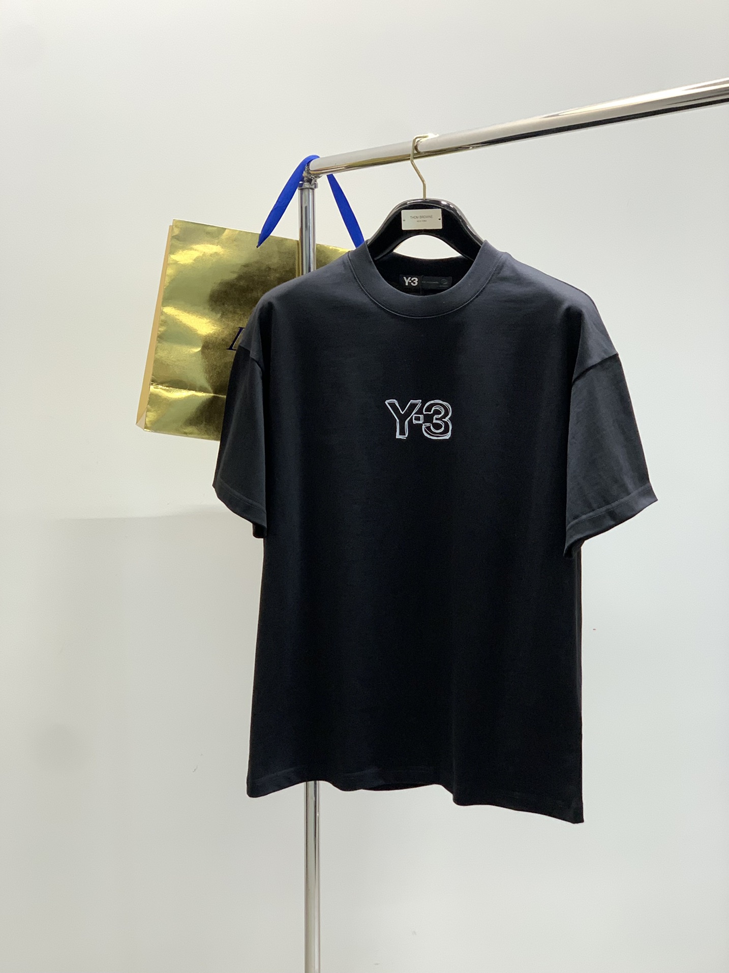 ，Y-3 山本耀司，2025夏季最新品，专柜同步有售，原单狠货，时尚休闲圆领短袖T恤，进口原版面料，舒适