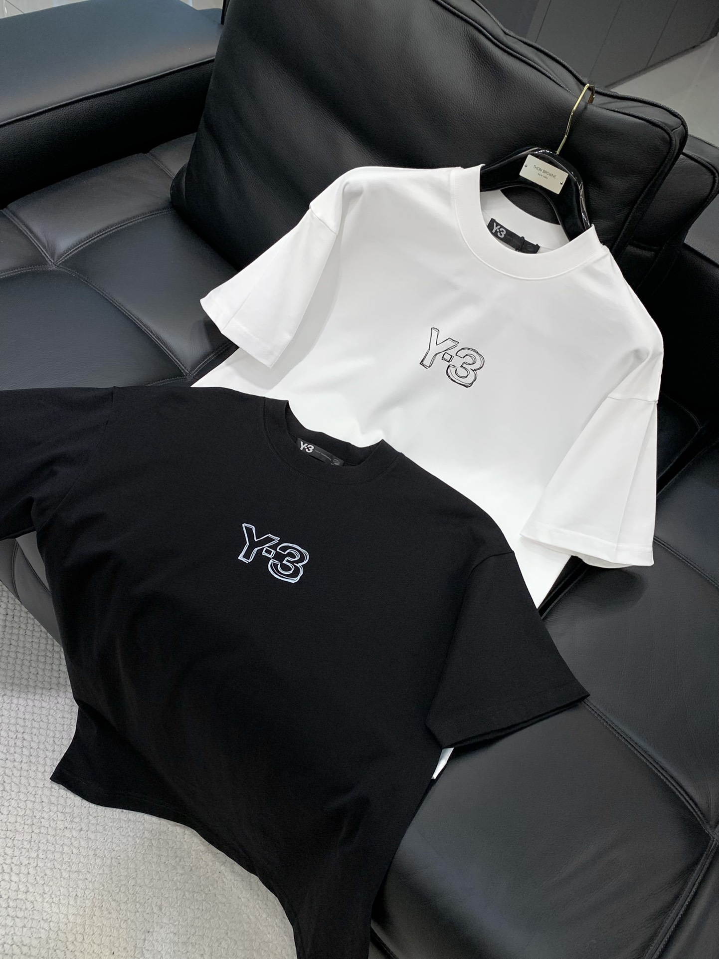，Y-3 山本耀司，2025夏季最新品，专柜同步有售，原单狠货，时尚休闲圆领短袖T恤，进口原版面料，舒适