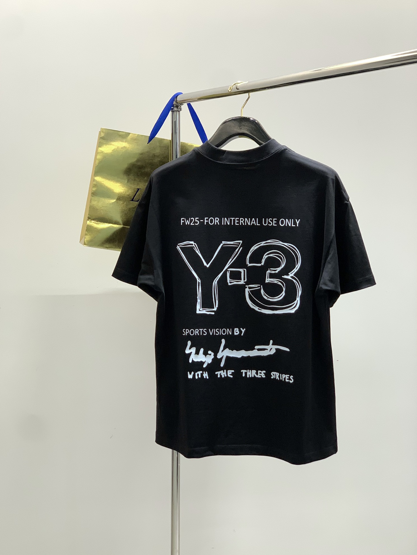 ，Y-3 山本耀司，2025夏季最新品，专柜同步有售，原单狠货，时尚休闲圆领短袖T恤，进口原版面料，舒适
