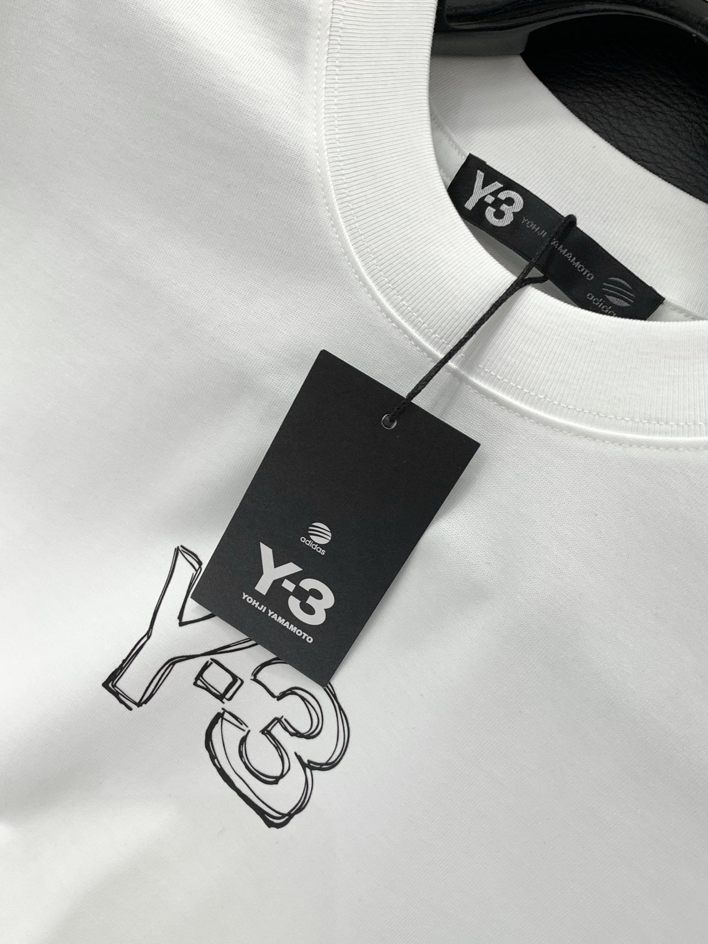 ，Y-3 山本耀司，2025夏季最新品，专柜同步有售，原单狠货，时尚休闲圆领短袖T恤，进口原版面料，舒适