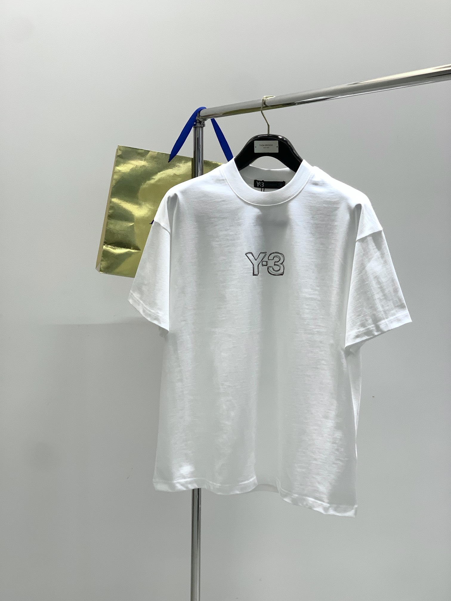 ，Y-3 山本耀司，2025夏季最新品，专柜同步有售，原单狠货，时尚休闲圆领短袖T恤，进口原版面料，舒适