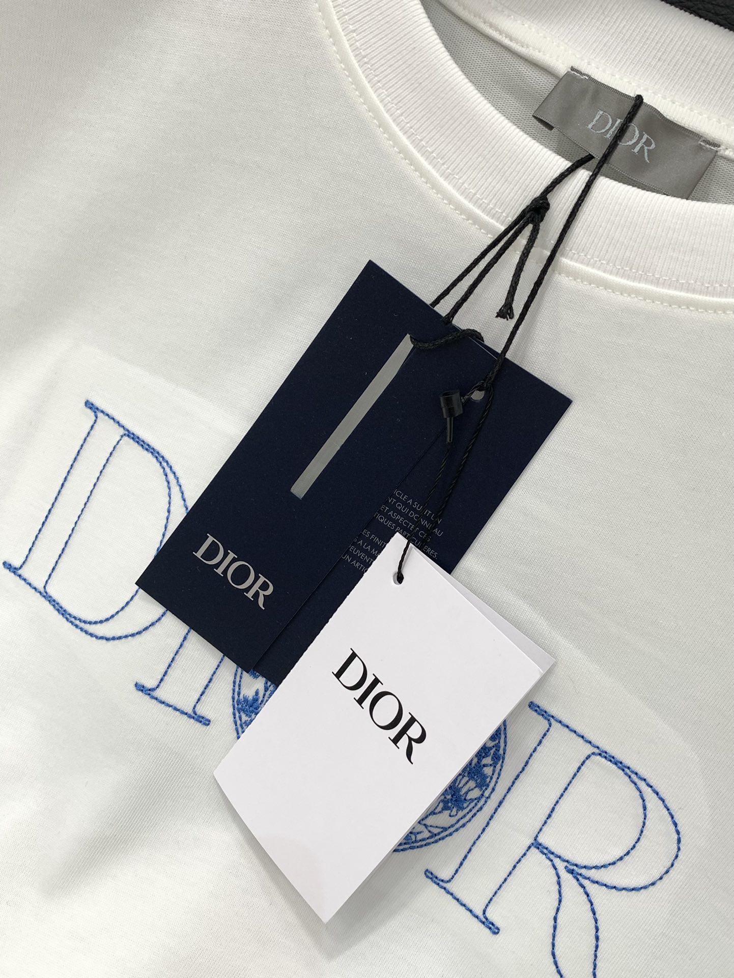 ，Dior 迪奥， 2025夏季新品，专柜同步有售，简约时尚休闲圆领短袖T恤，原版进口面料，舒适透气，顶